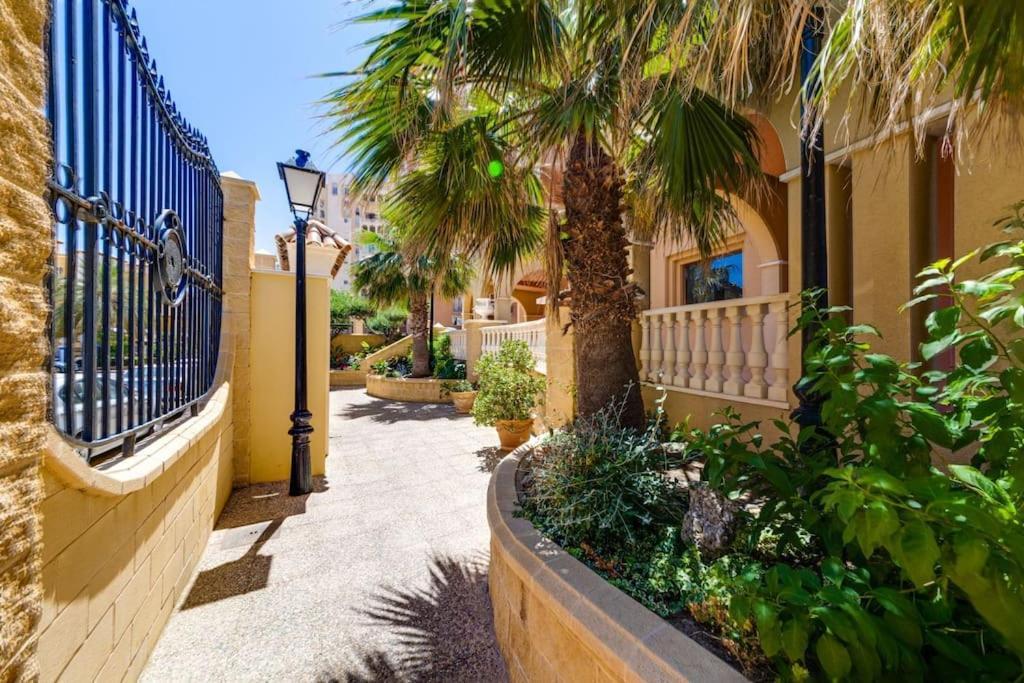 Star Apartment Torrevieja Exterior photo
